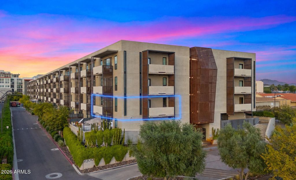 2300 E CAMPBELL Avenue 202, Phoenix, AZ 85016