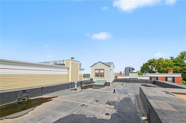 2941 Grand Avenue, Kansas City, MO 64108