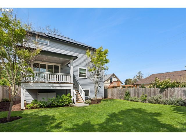 1430 Ne 72ND Ave, Portland, OR 97213