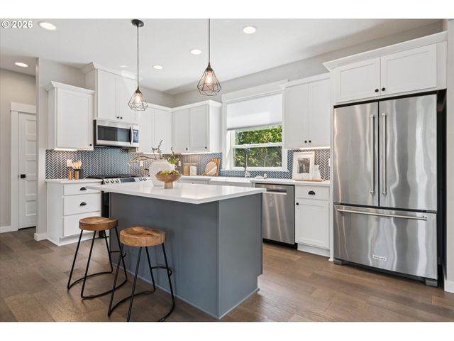 1430 Ne 72ND Ave, Portland, OR 97213