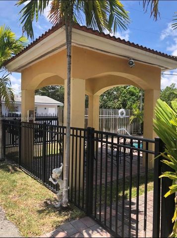 324 NE 3rd St D, Hallandale Beach, FL 33009