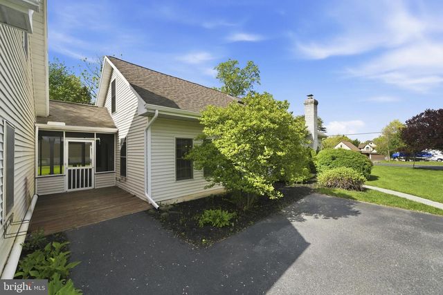 227 HERITAGE DR, Gettysburg, PA 17325