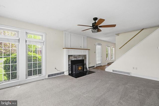 227 HERITAGE DR, Gettysburg, PA 17325