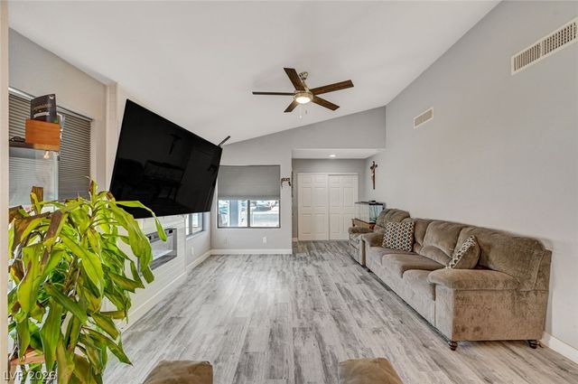 6712 Accent Court, Las Vegas, NV 89108