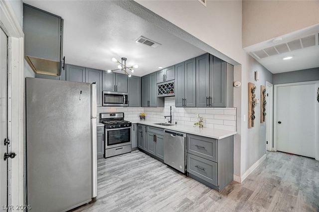 6712 Accent Court, Las Vegas, NV 89108