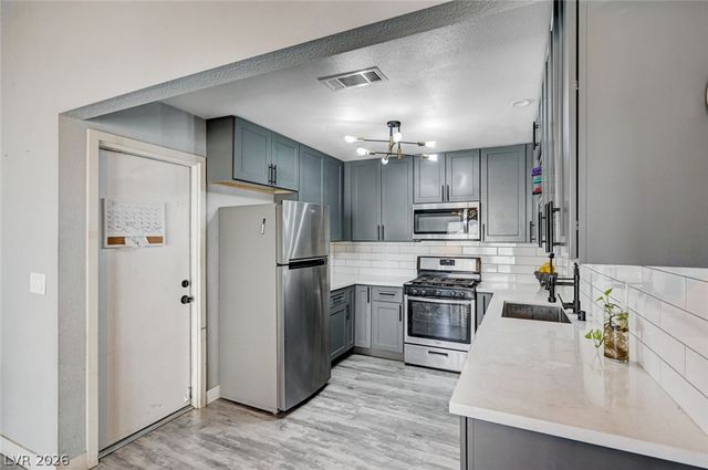 6712 Accent Court, Las Vegas, NV 89108