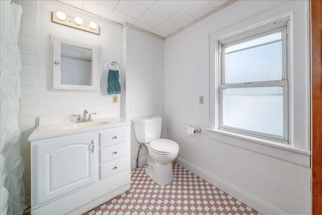 2471 Valleyview Drive, Columbus, OH 43204