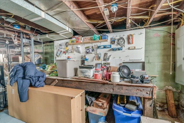 2471 Valleyview Drive, Columbus, OH 43204