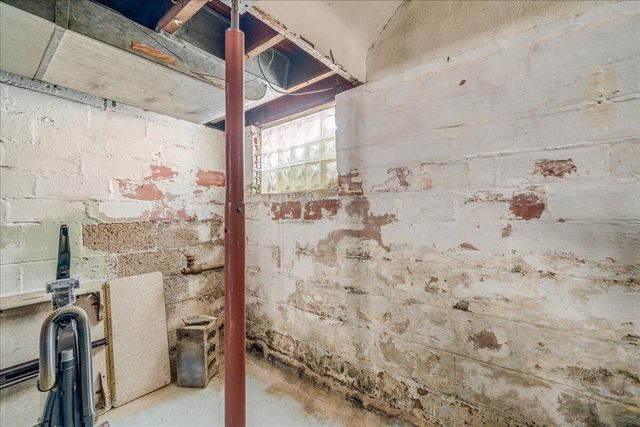 2471 Valleyview Drive, Columbus, OH 43204