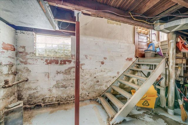 2471 Valleyview Drive, Columbus, OH 43204