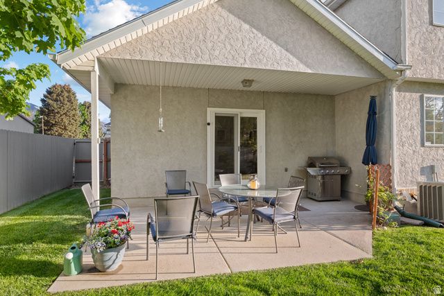 2247 E WILLOW HILLS DR, Sandy, UT 84093