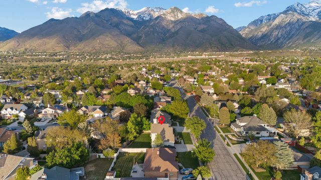 2247 E WILLOW HILLS DR, Sandy, UT 84093