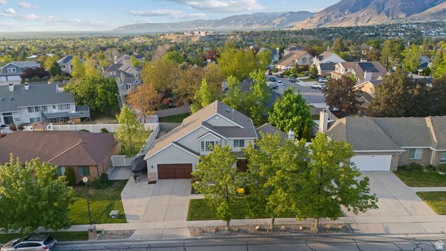 2247 E WILLOW HILLS DR, Sandy, UT 84093