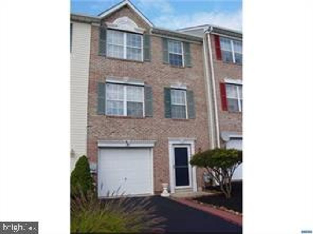 54 EMANDAN LN, Hockessin, DE 19707
