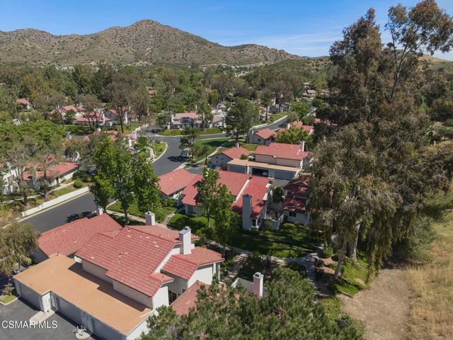 974 Quarterhorse Lane, Oak Park, CA 91377