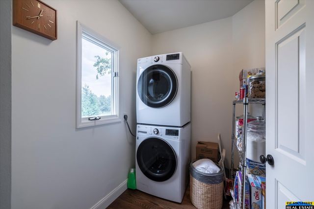 1801 S 186 Street, Omaha, NE 68130