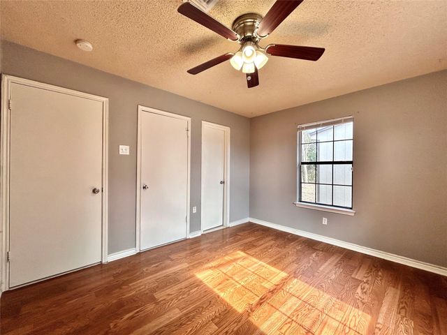 510 Powell DR, Leander, TX 78641