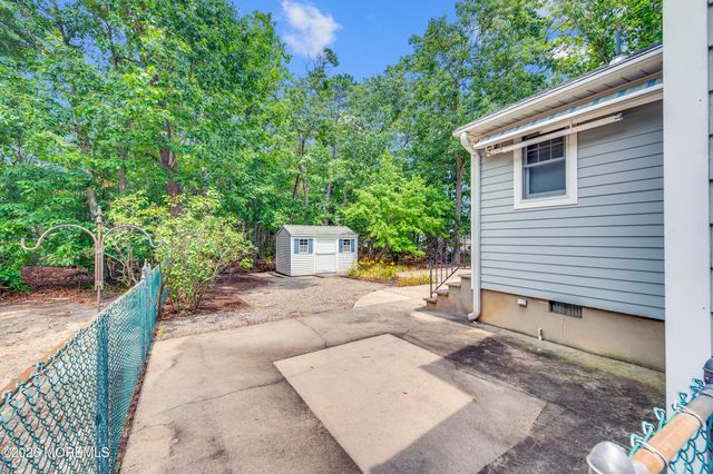 23 Newtons Corner Road, Howell, NJ 07731