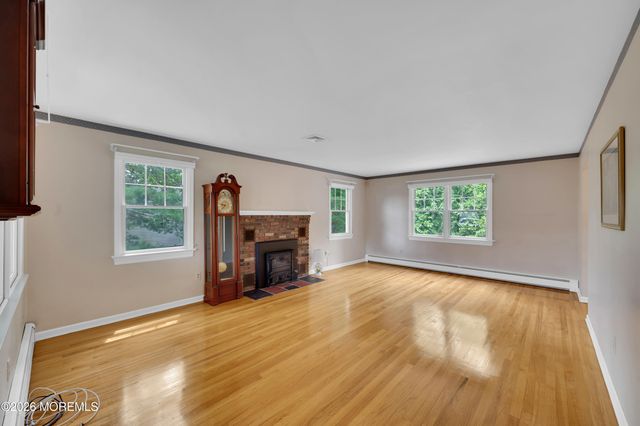 23 Newtons Corner Road, Howell, NJ 07731
