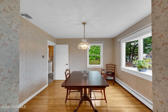 23 Newtons Corner Road, Howell, NJ 07731