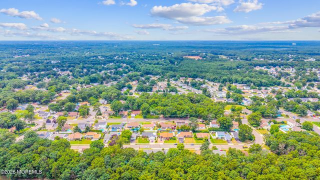 23 Newtons Corner Road, Howell, NJ 07731