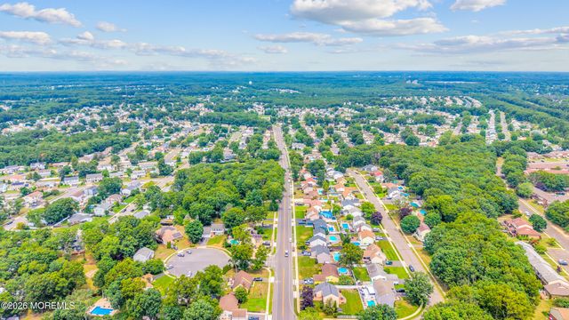 23 Newtons Corner Road, Howell, NJ 07731