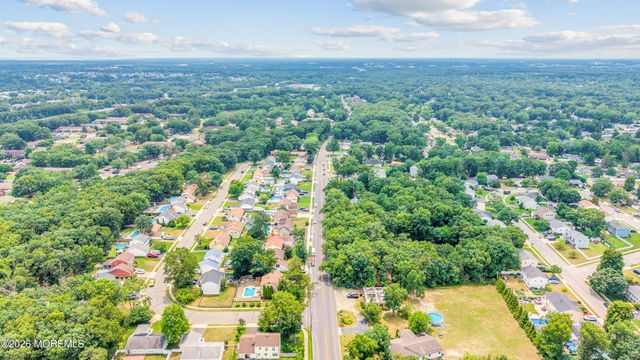 23 Newtons Corner Road, Howell, NJ 07731