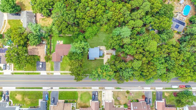 23 Newtons Corner Road, Howell, NJ 07731