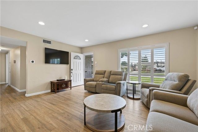 14178 Close, Whittier, CA 90604