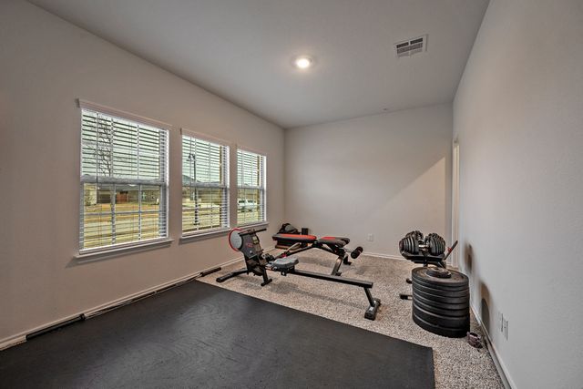 622 Clearlake Drive, Waxahachie, TX 75165