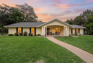 9907 Forest View Drive, Woodway, TX 76712