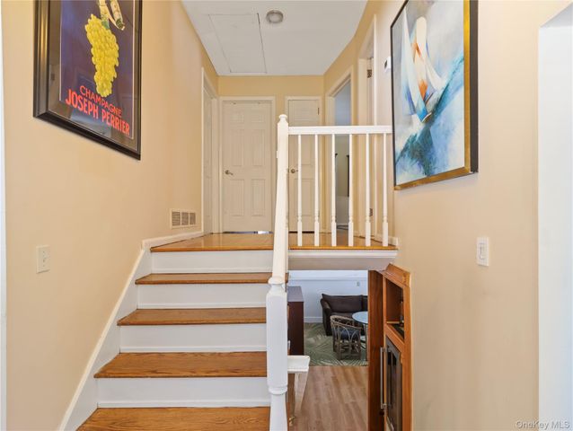 5 Mark Lane, New City, NY 10956