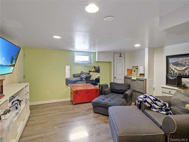 5 Mark Lane, New City, NY 10956