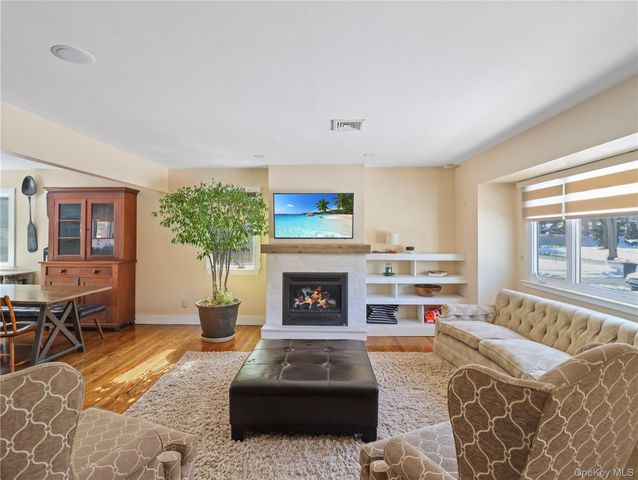 5 Mark Lane, New City, NY 10956