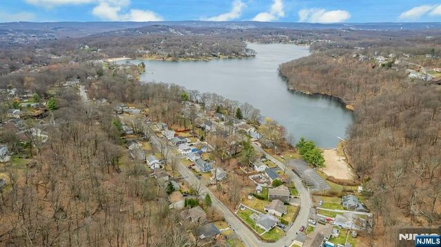 229 White Meadow Road, Rockaway Township, NJ 07866