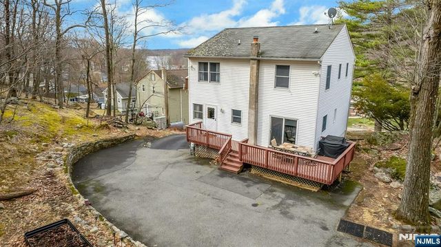 229 White Meadow Road, Rockaway Township, NJ 07866