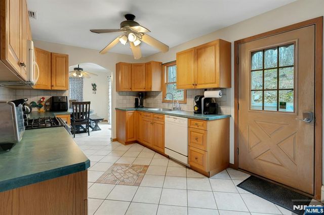 229 White Meadow Road, Rockaway Township, NJ 07866