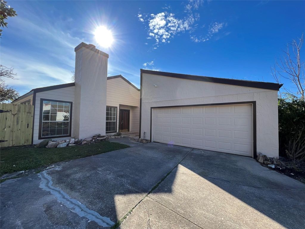 11039 Holworth Drive, Houston, TX 77072