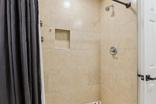 6308 N Hammond Avenue, Oklahoma City, OK 73122