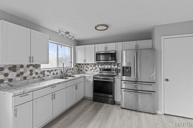 12322 Spanish Pond Road, St Louis, MO 63138