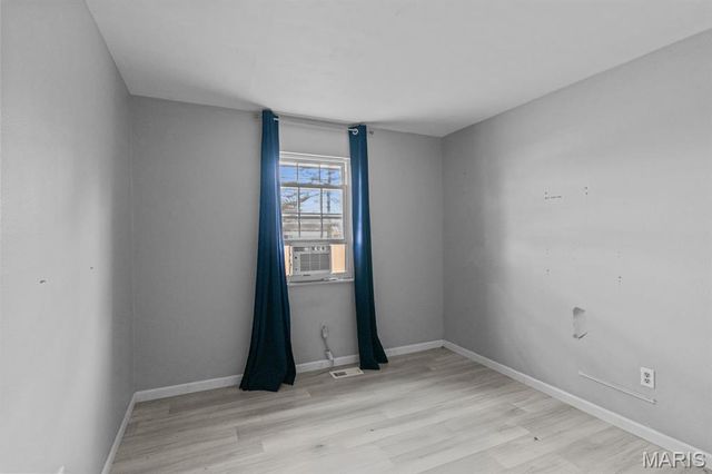 12322 Spanish Pond Road, St Louis, MO 63138