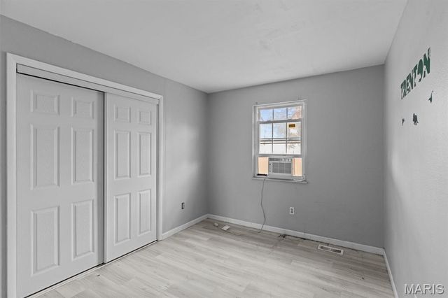 12322 Spanish Pond Road, St Louis, MO 63138