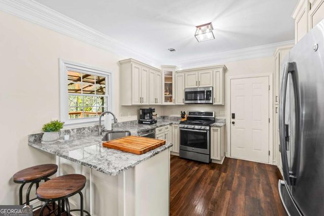 3095 Ivey Oaks Lane, Roswell, GA 30076