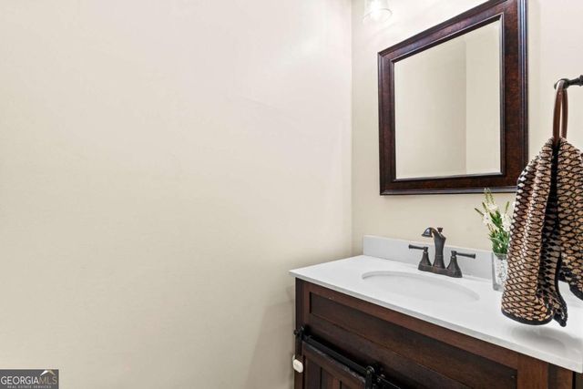 3095 Ivey Oaks Lane, Roswell, GA 30076