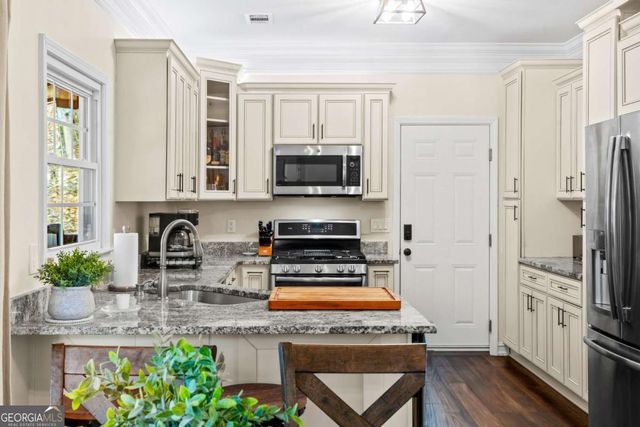 3095 Ivey Oaks Lane, Roswell, GA 30076