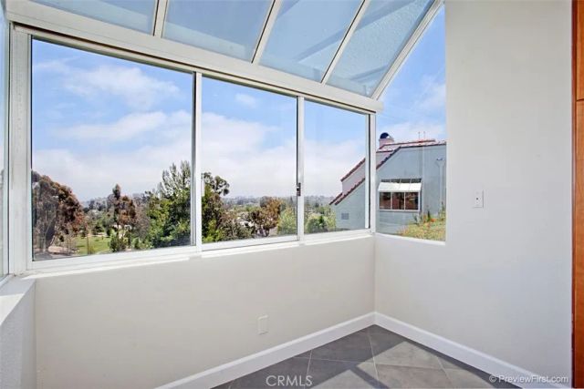 18 Logo, Dana Point, CA 92629