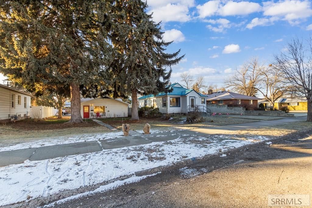 Image 16 of property listing at 730 10th Street, Idaho Falls, ID 83404