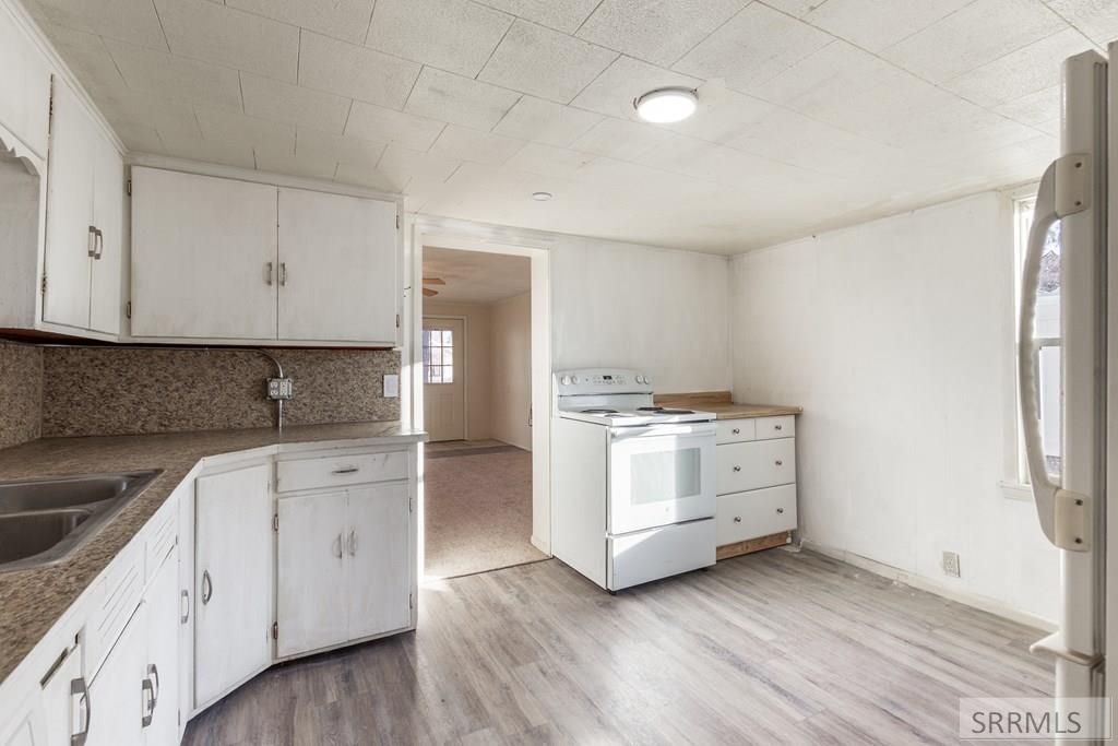 Image 6 of property listing at 730 10th Street, Idaho Falls, ID 83404