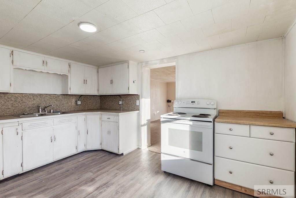 Image 8 of property listing at 730 10th Street, Idaho Falls, ID 83404