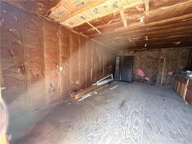 1402 W Walnut Street, Nevada, MO 64772